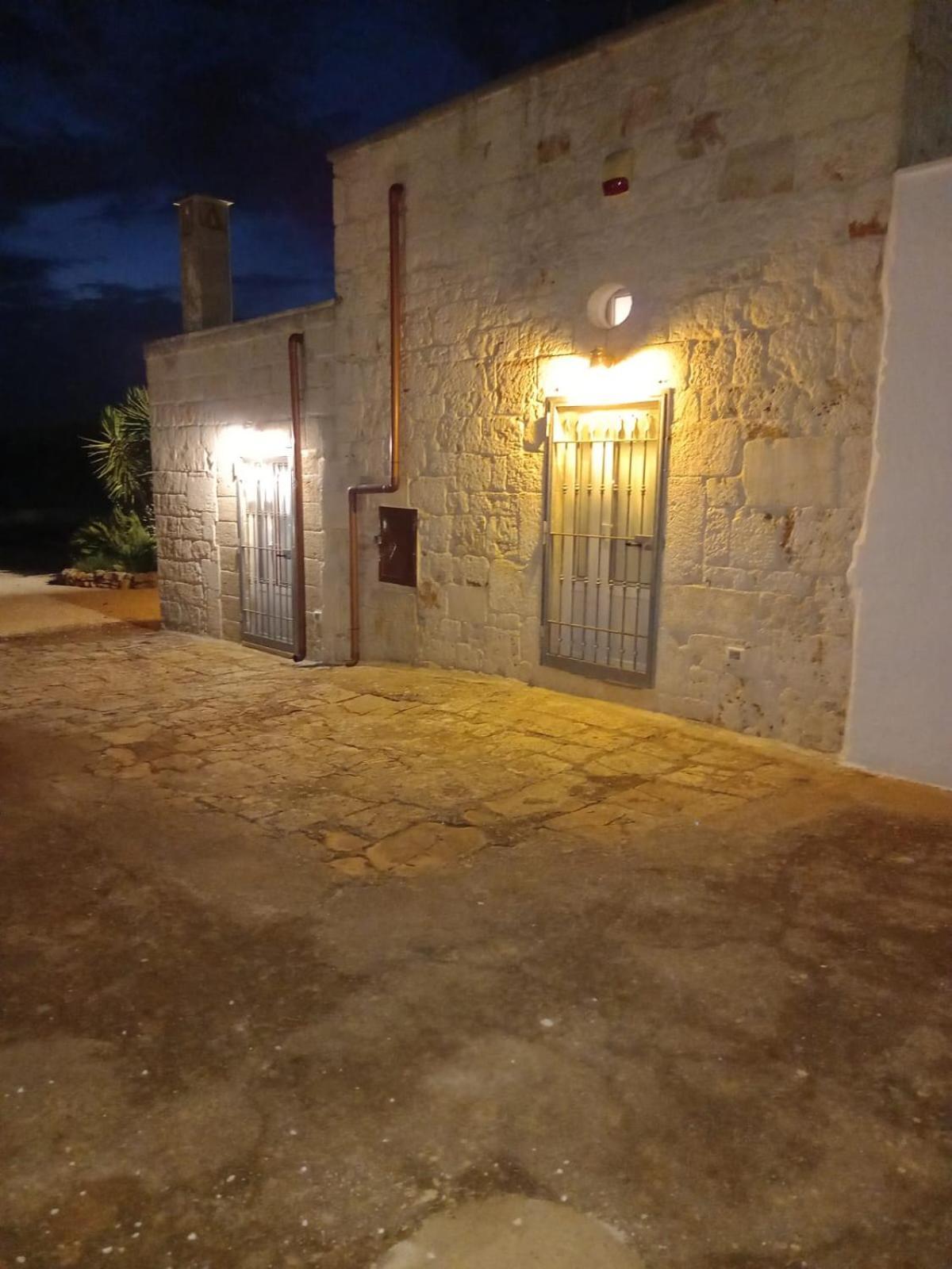 奥斯图尼Casina Tra Gli Ulivi别墅 外观 照片